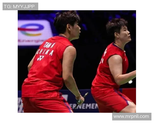 中国羽毛球队奋勇拼搏再创辉煌展现国羽精神与团队力量 中国羽毛球队奋勇拼搏再创辉煌展现国羽精神与团队力量