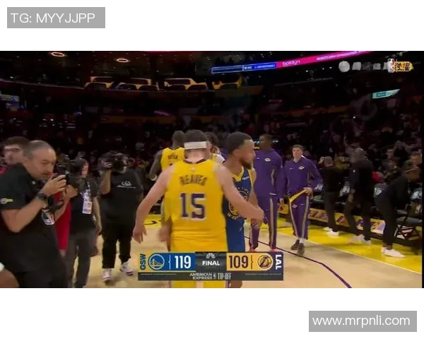 洛杉矶湖人击败波特兰开拓者取得三连胜，勇士库里狂砍40分助球队取胜