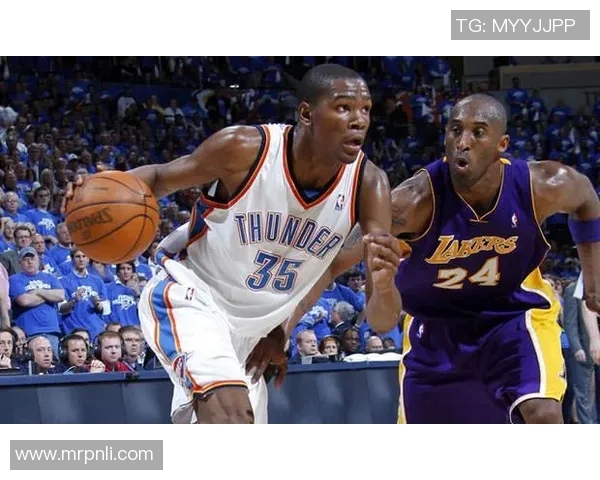 凯文杜兰特如何在NBA赛场上重塑自我与球队命运的传奇之路